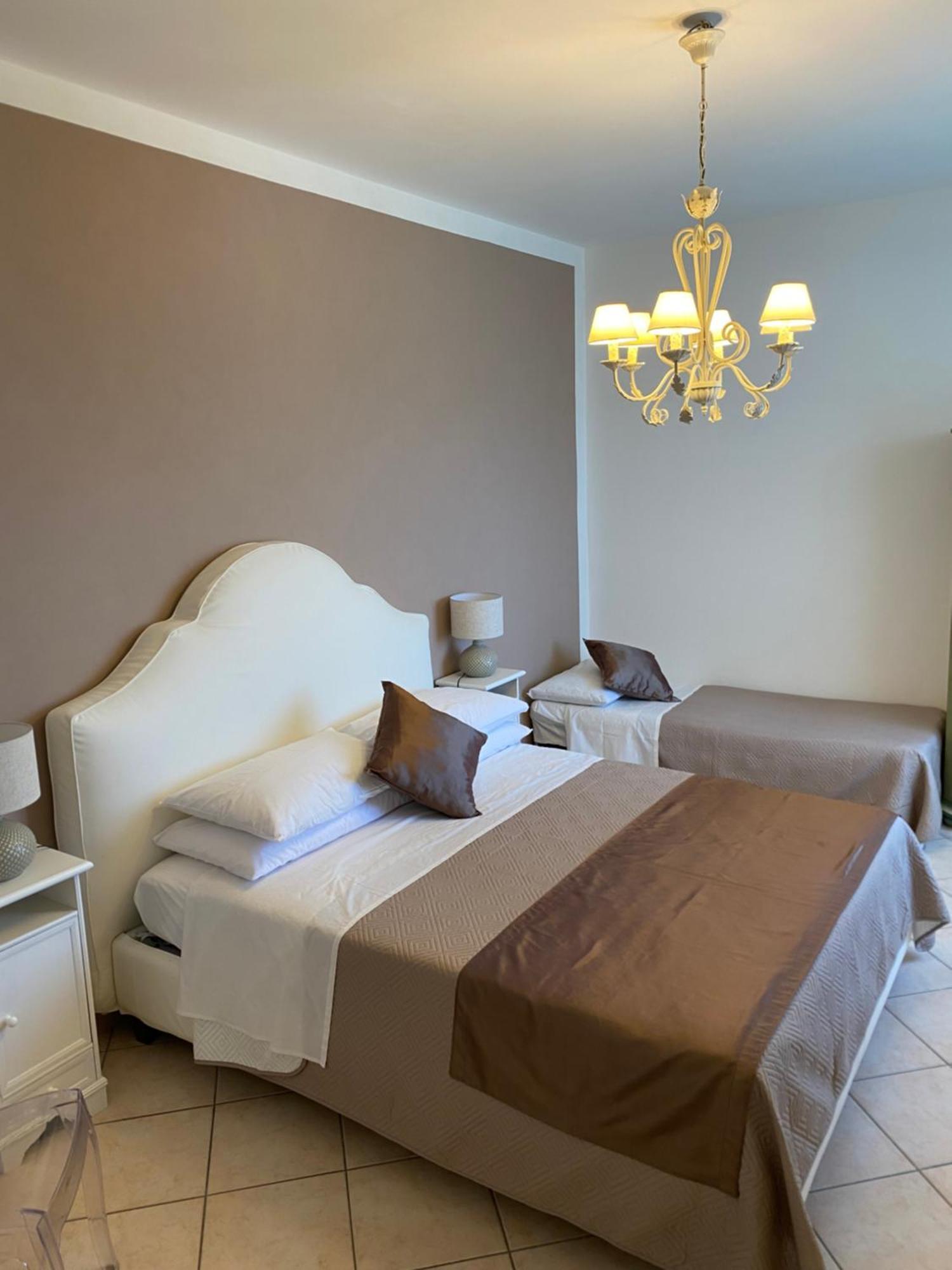 Appartamento Ciampino - Cavaliere Di Cuori 外观 照片